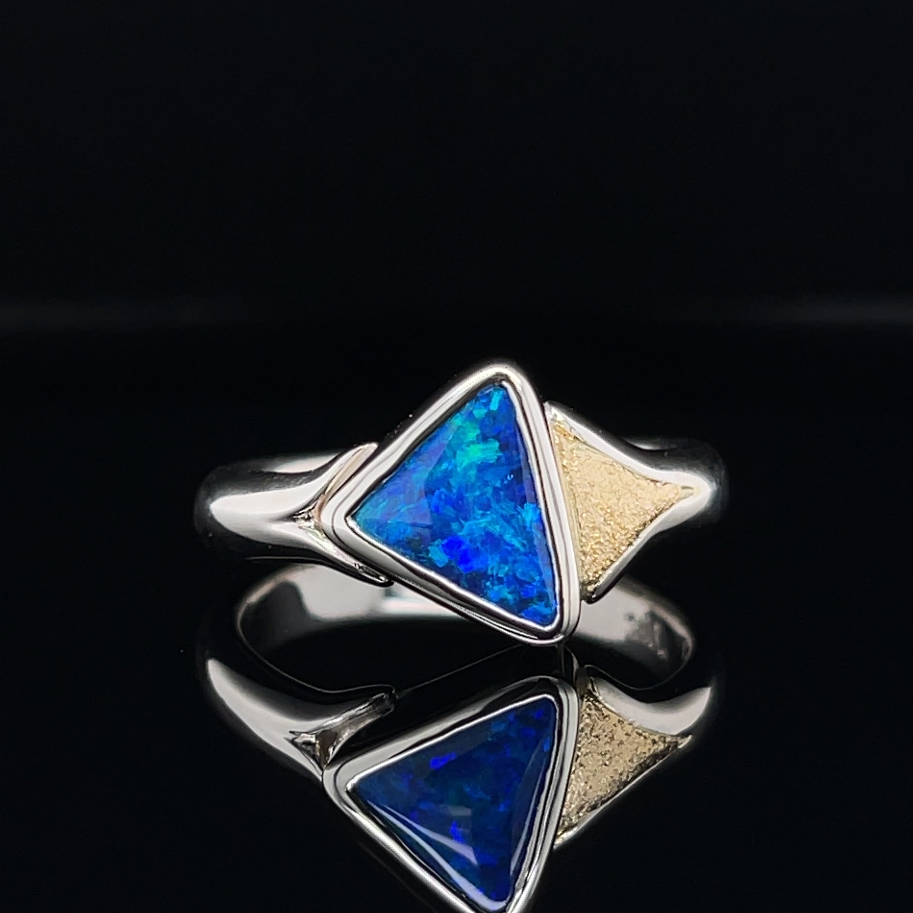 The Allure of Opal: A Unique Gemstone Choice for Meaningful Jewellery