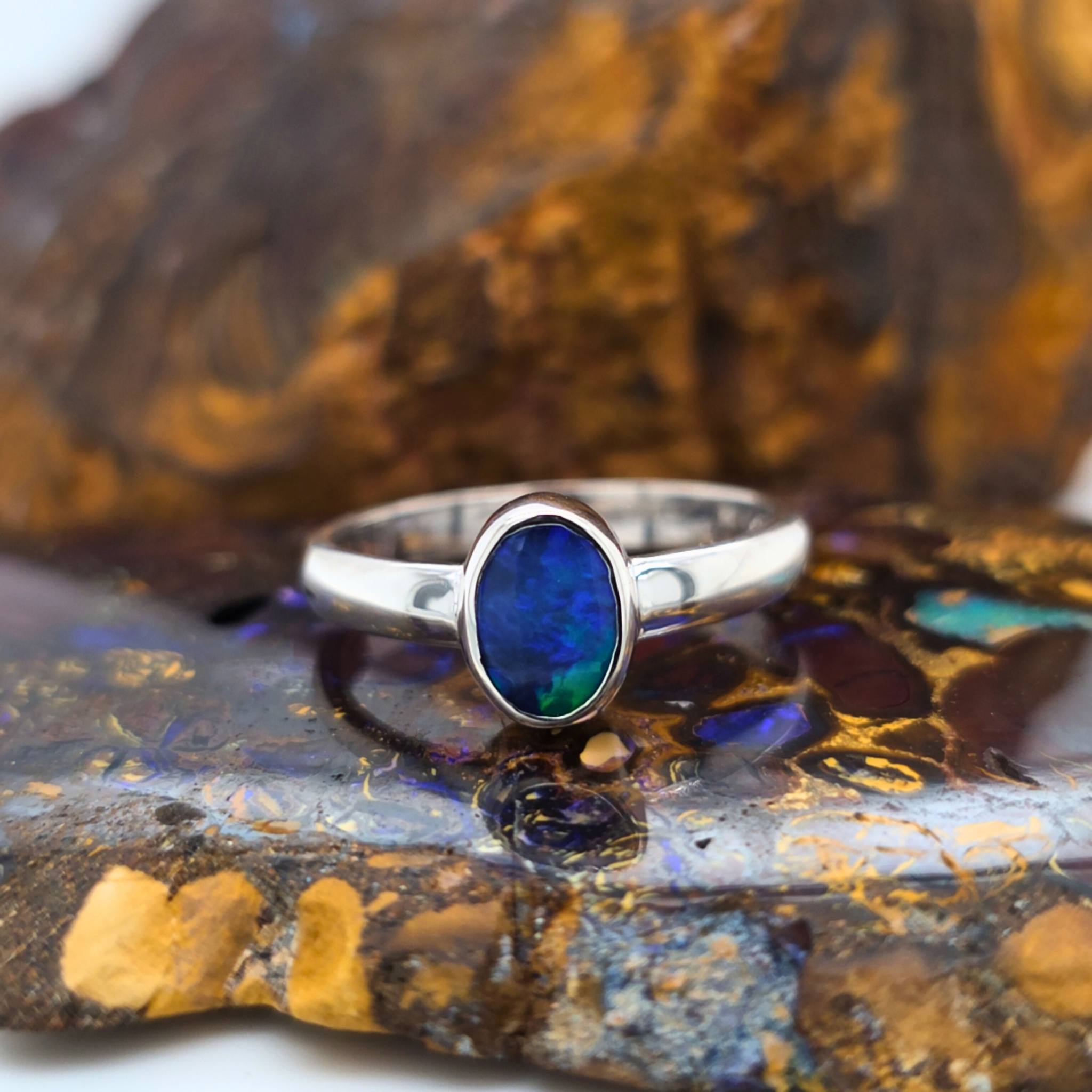 Oval Coober Pedy Opal Ring – Palladium Silver, Size R