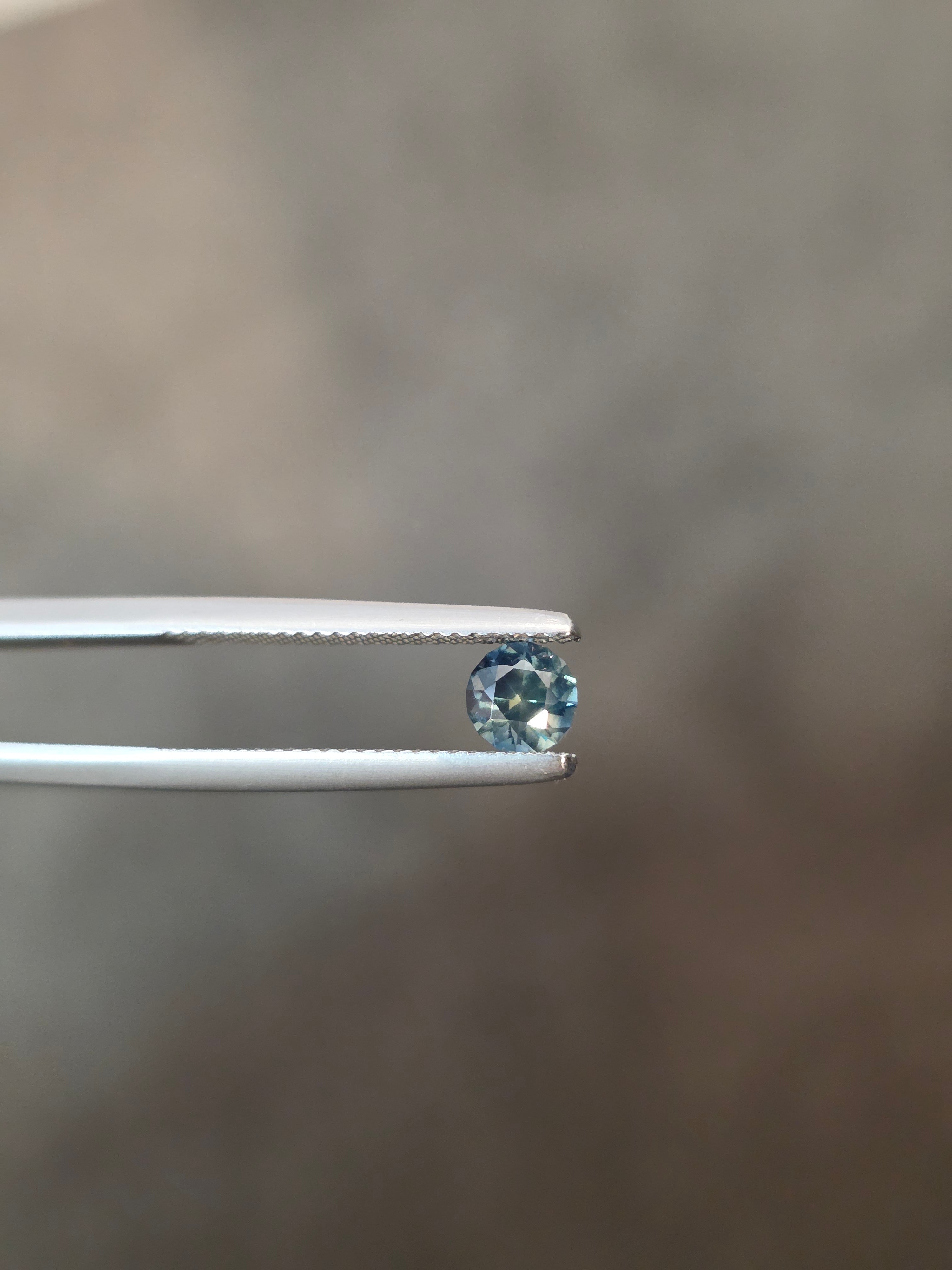0.65ct Australian Sapphire Teal Green Round Cut