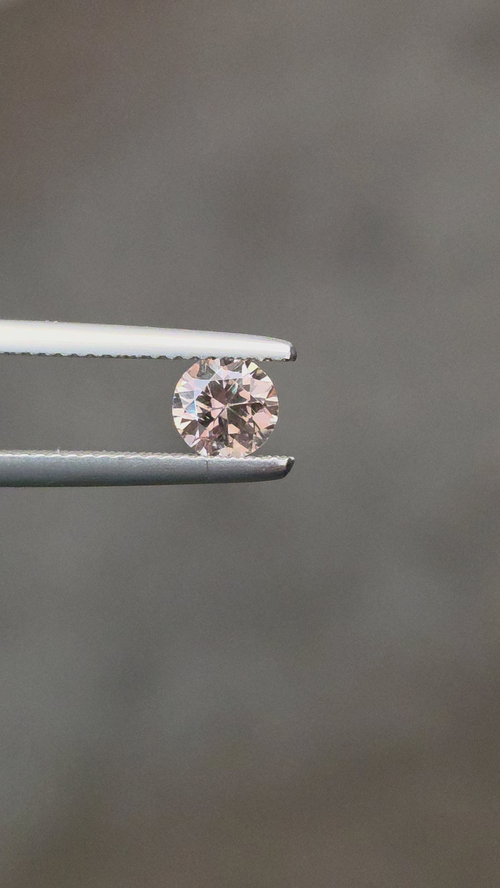 1.05ct  Australian Zircon Champagne Round Cut