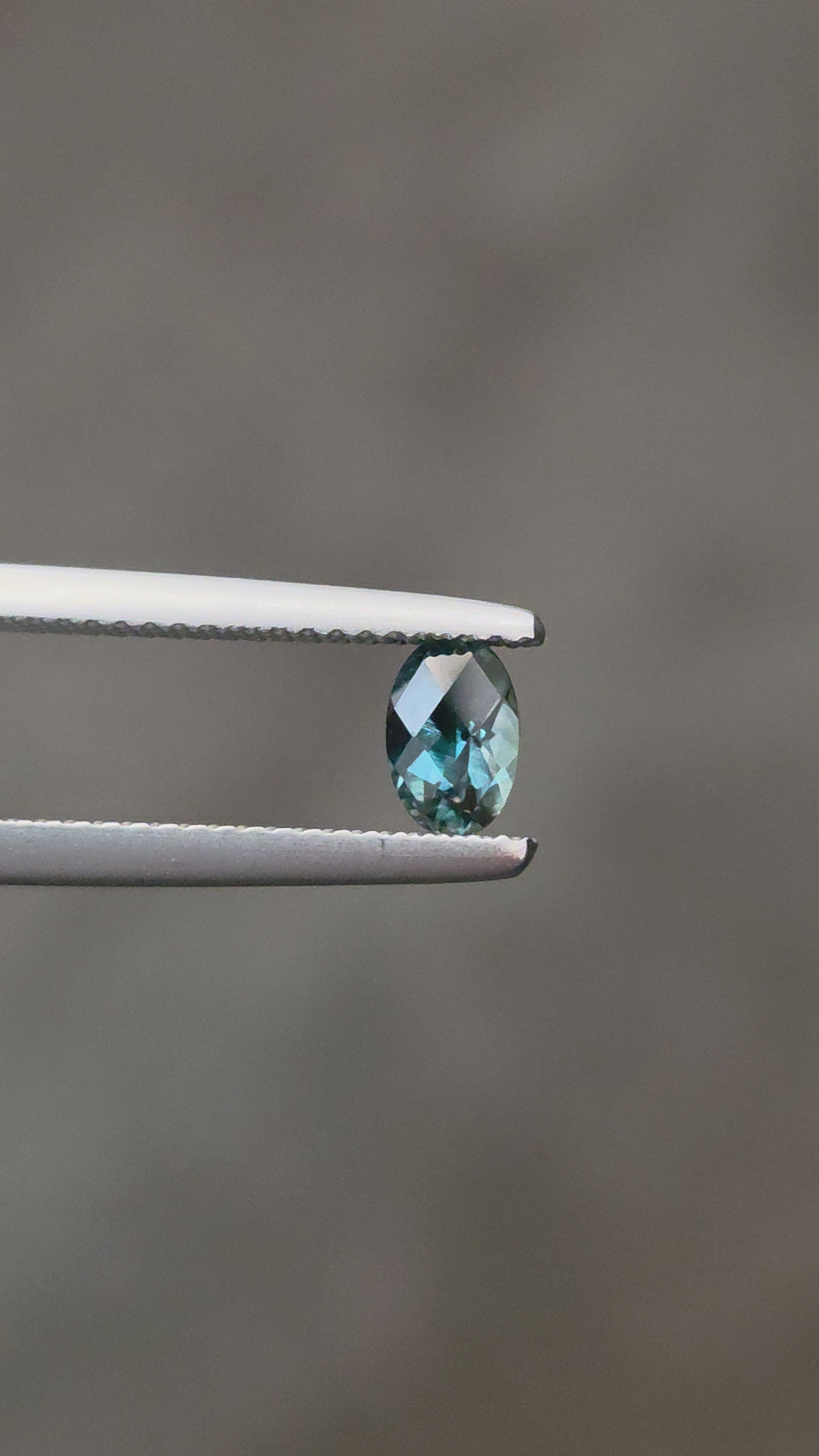 0.60ct Australian Sapphire Oval Cut Teal
